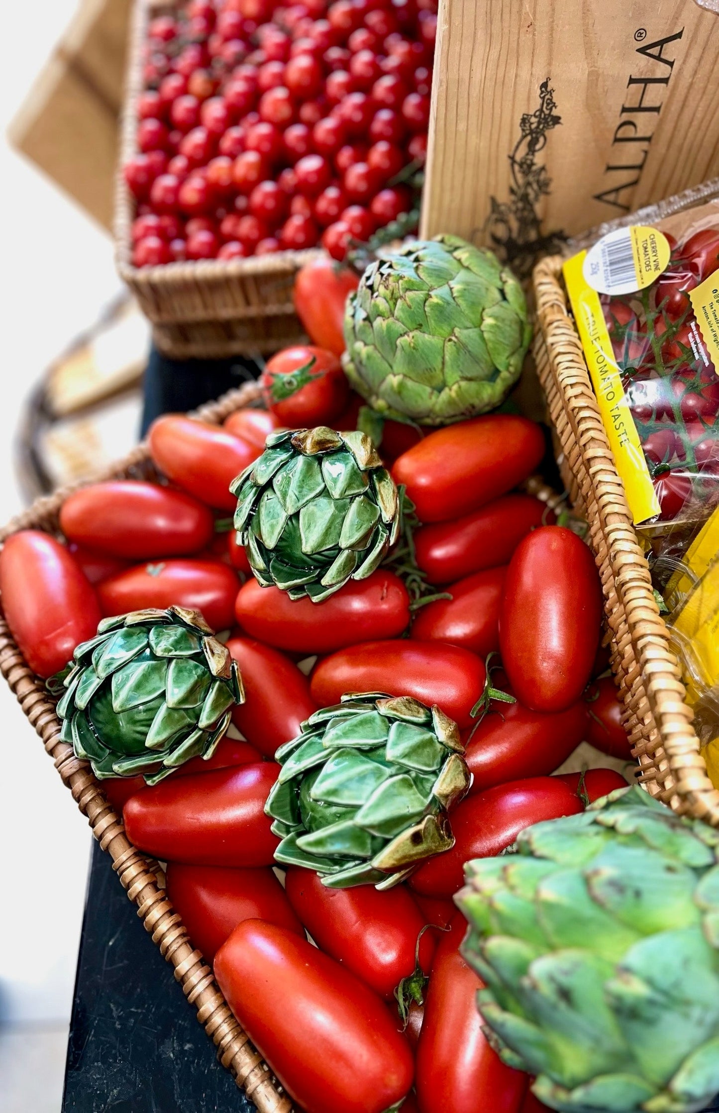 Green Ceramic Artichoke Not specified