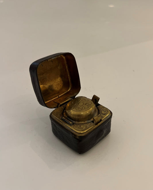 Victorian Travelling Ink Well